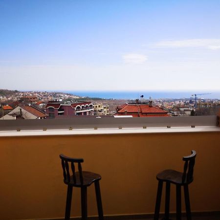 Alfa Guest Rooms With Parking Varna Exterior photo
