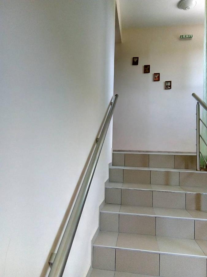 Alfa Guest Rooms With Parking Varna Exterior photo